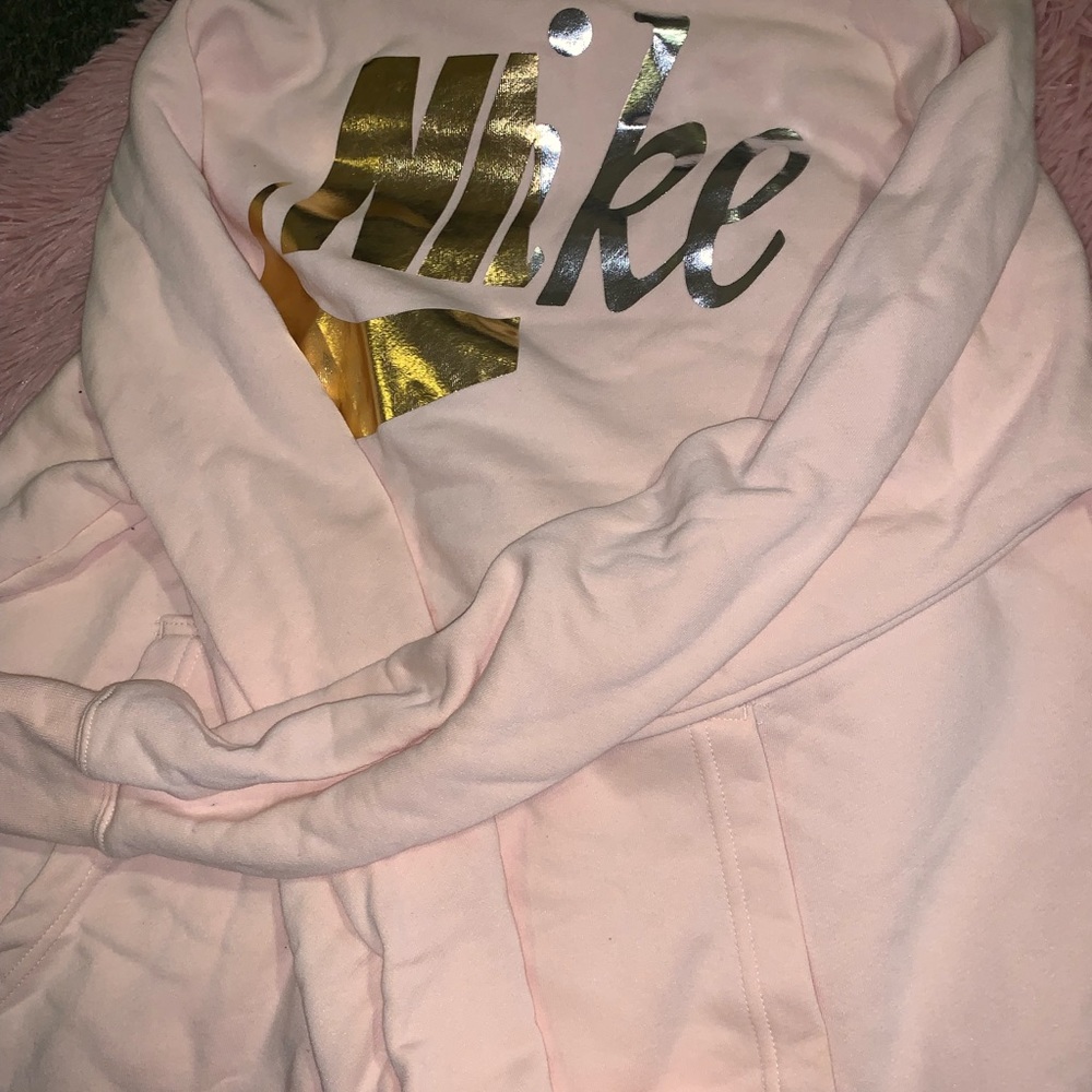 Nike sweatshirt